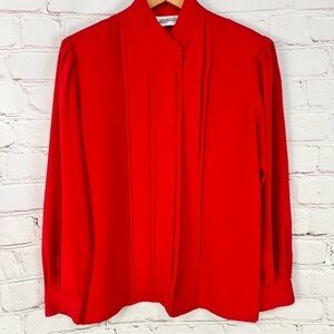 Women’s vintage red shirt top blouse size 10 Pleated Button Front Valentines